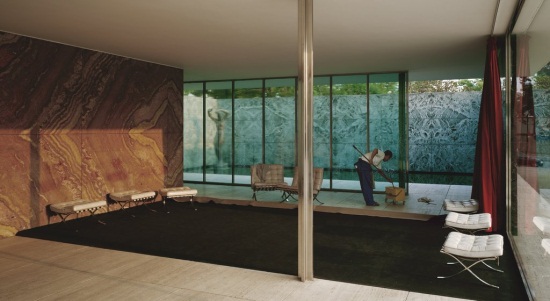 Jeff Wall, Morning Cleaning, Mies van der Rohe Foundation, Barcelona, 1999. Collection of the Walker Art Center, Minneapolis.