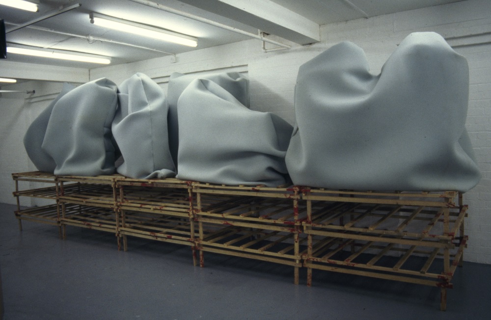 Phyllida Barlow, Depot (detail), 1995.