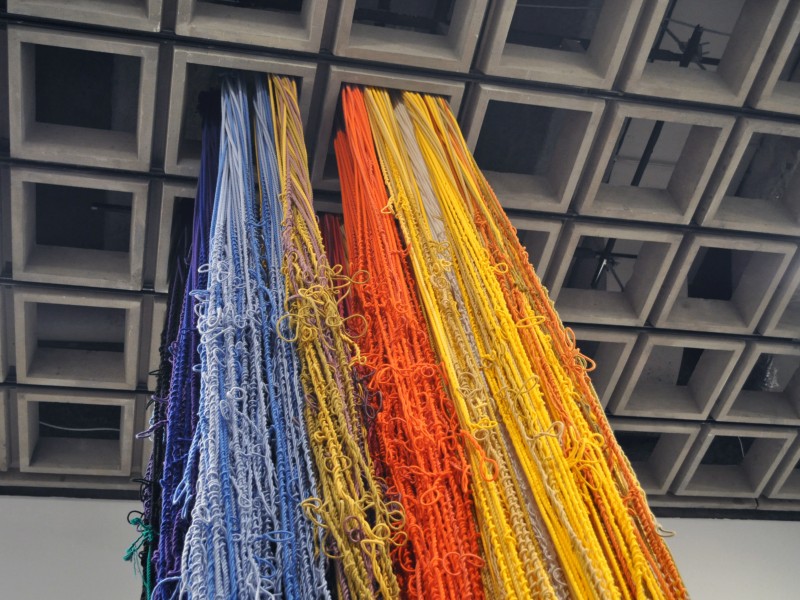 Sheila Hicks, Pillar of Inquiry/Supple Column, 2013-14.