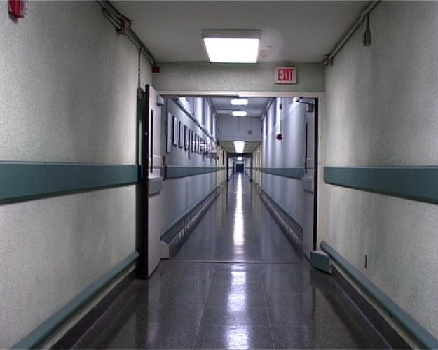 Catherine Yass, Corridor Walk (still), 2002.