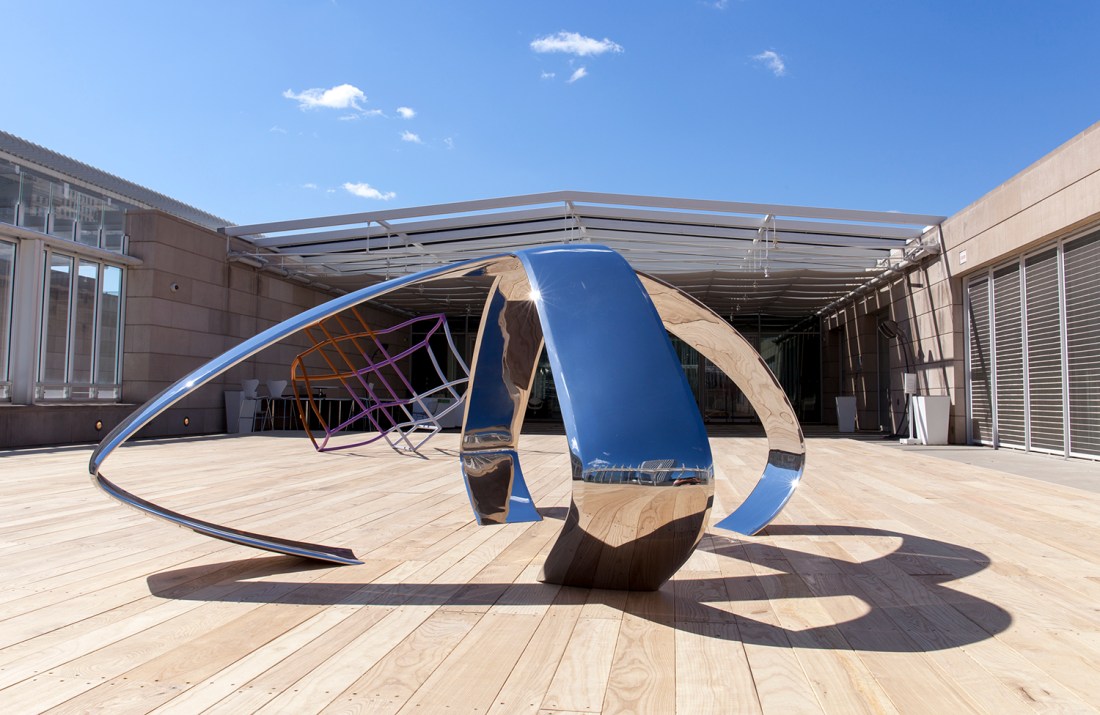  Installation view of Liz Larner, April 24, 2015–September 27, 2015 on the Bluhm Family Terrace. The Art Institute of Chicago.