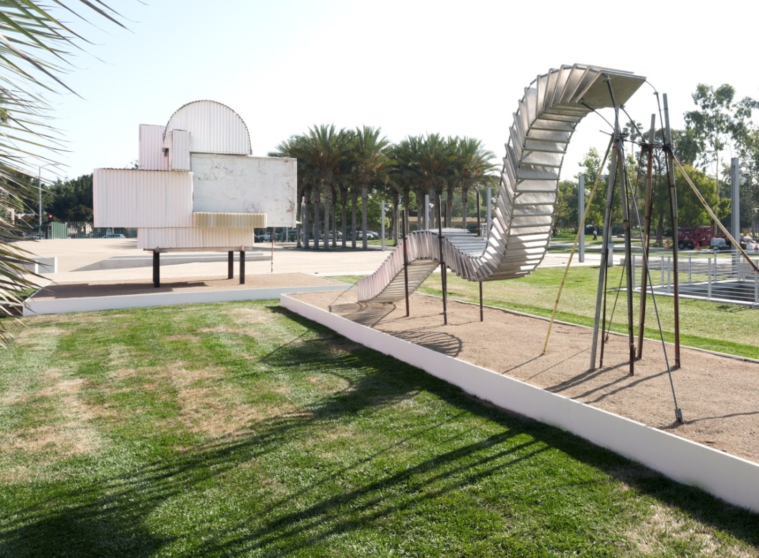 LACMA installation view of Noah Purifoy, Ode to Frank Gehry (2000) and 65 Aluminum Trays (2002).