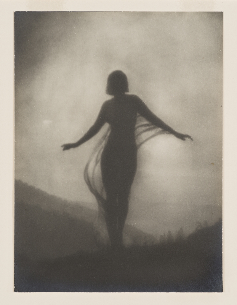 Anne Brigman, The Breeze, ca. 1910.