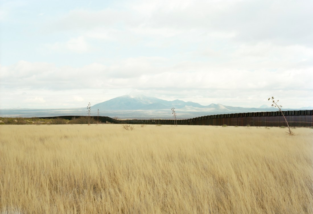Victoria Sambunaris, Untitled (Border view south with grasslands), Hereford, AZ 2010.