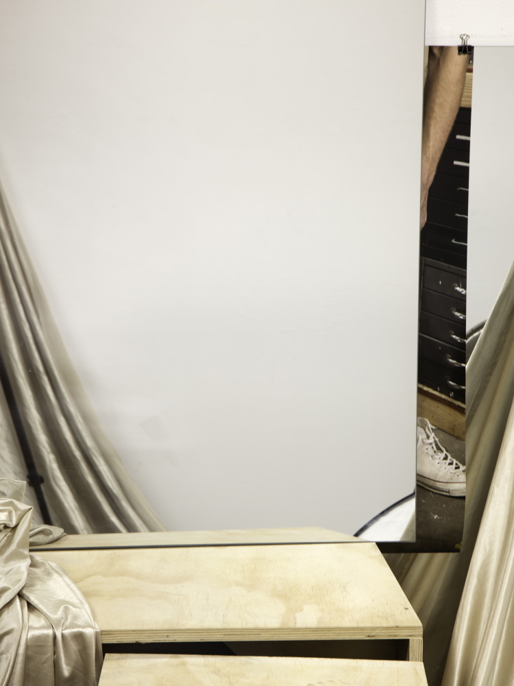 Image courtesy of the artist and DOCUMENT, Chicago, team (gallery, inc.), New York, and Susanne Vielmetter Projects Los Angeles.