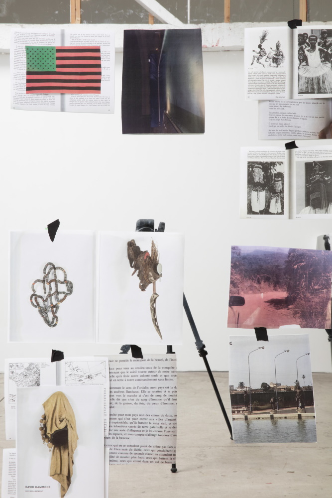 Image courtesy of the artist and DOCUMENT, Chicago, team (gallery, inc.), New York, and Susanne Vielmetter Projects Los Angeles.